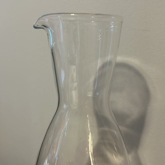 Clear 10.5” Carafe - Picture 2 of 8
